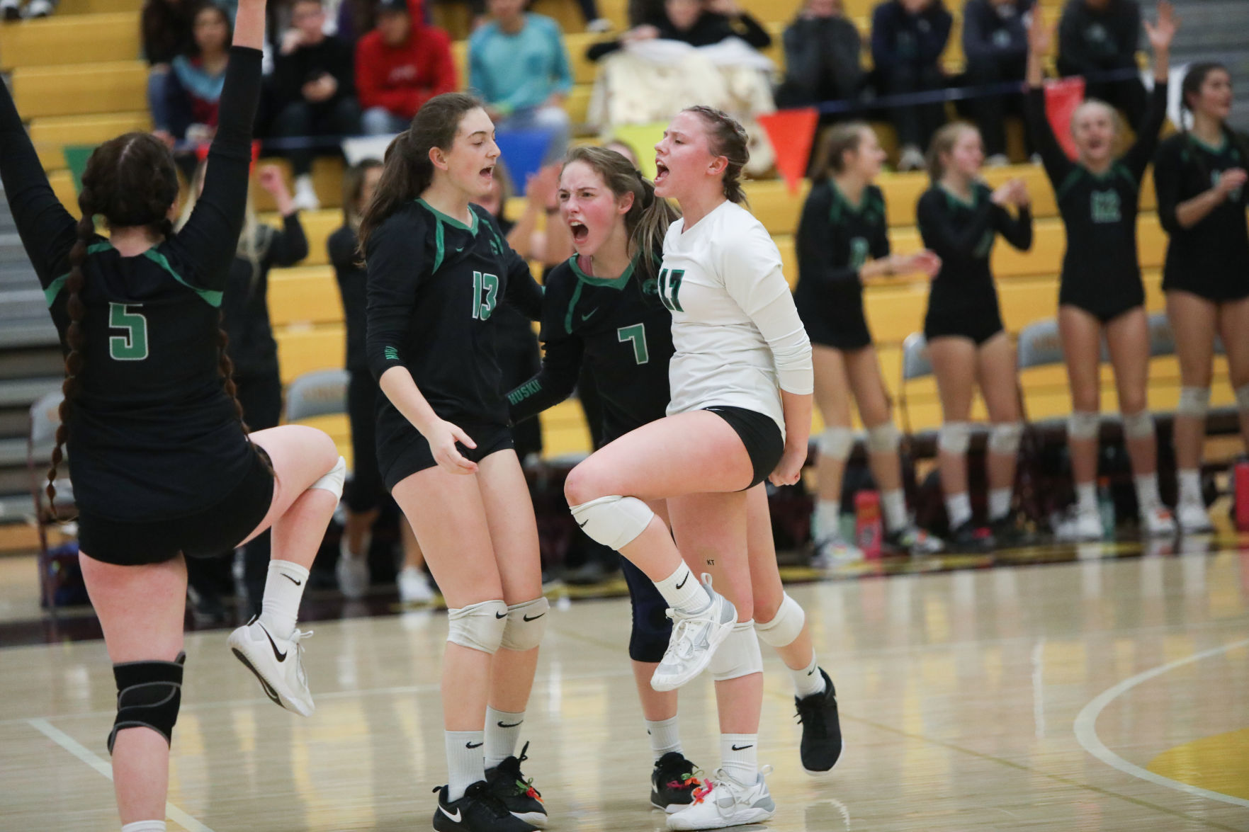 Sweet Home vs. Valley Catholic Volleyball Championship